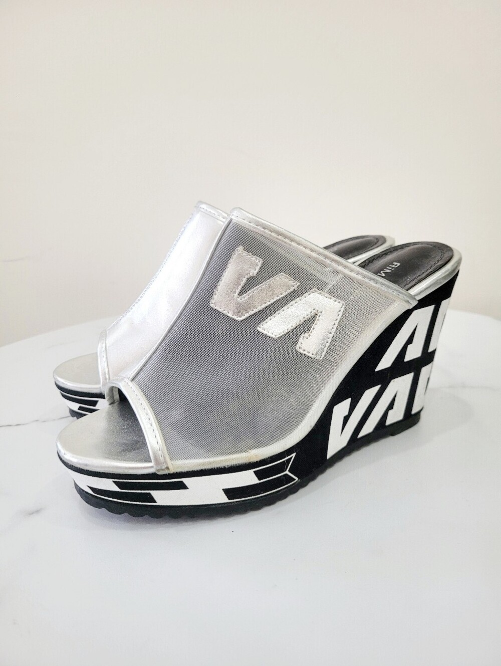 Y2K Black & Silver Platform Heels Shoes Size: 6.5US